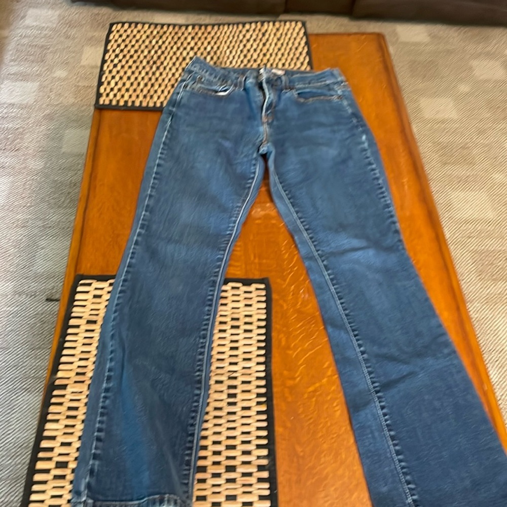 Ladies Levi’s jeans size 4